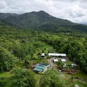 daintree-peaks-eco-stays.queenslandhotels.net/